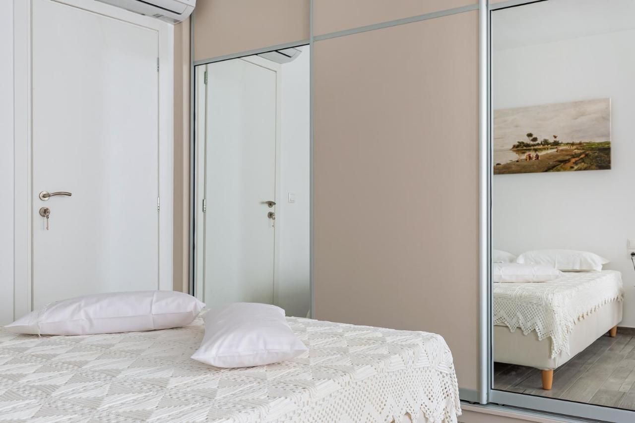 Syraino Apartment Skopelos Town Bagian luar foto