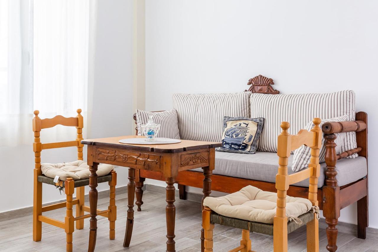 Syraino Apartment Skopelos Town Bagian luar foto